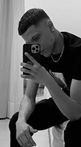 <em>Gonzalo Estebas N.</em>